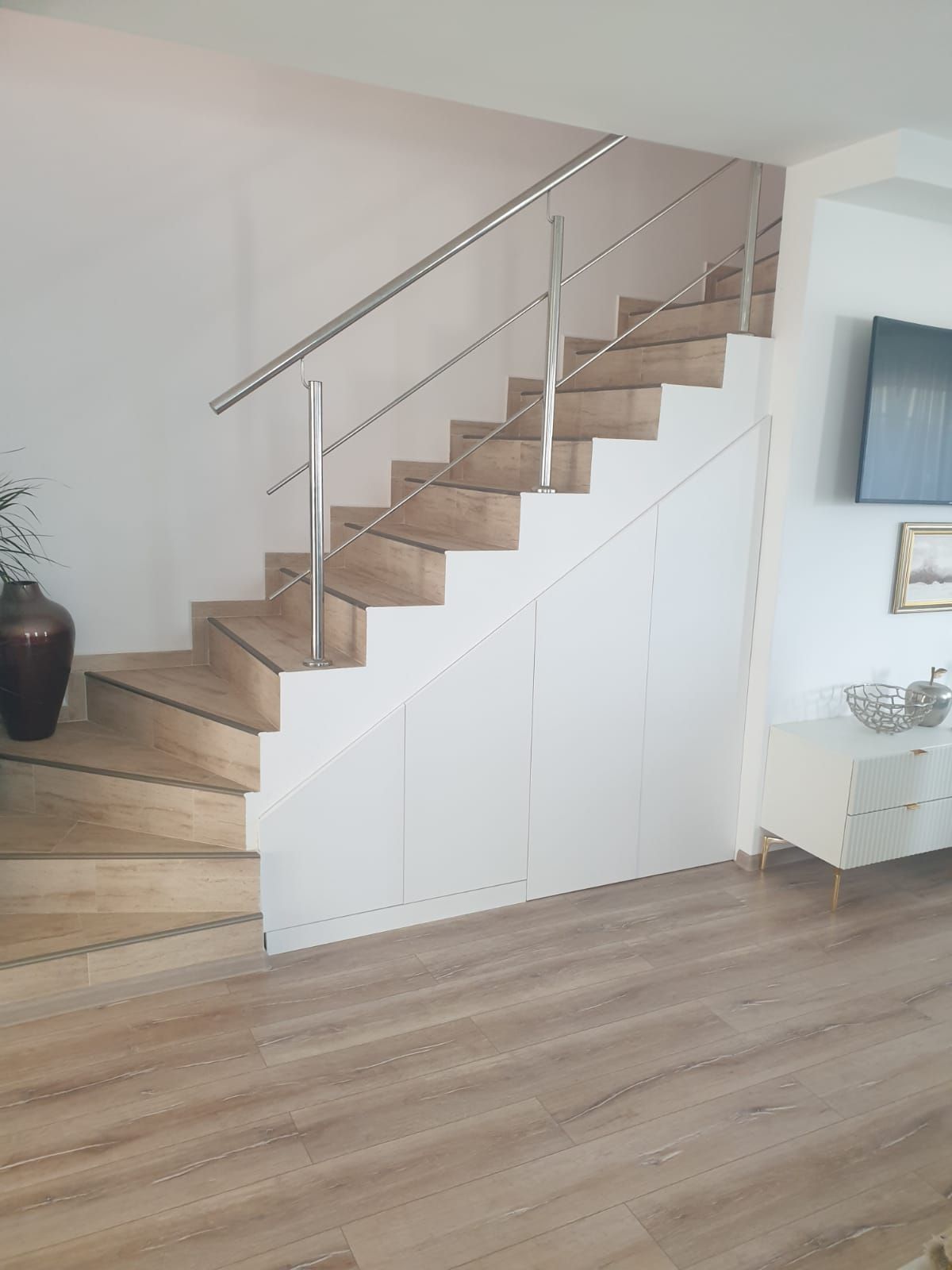 Mobilier de hol la comandă București — proiect Daxa Wood 9