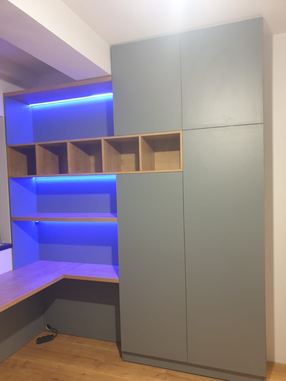 Mobilier office la comandă București — proiect Daxa Wood 8